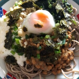 夏にぴったり！ネバネバぶっかけ蕎麦♪